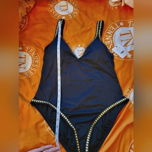 NWT Gibson latimer Europe black 1pc swim  large trim in gold - Picture 4 of 16